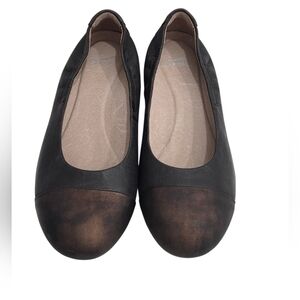 Dansko Women's Lisanne Chocolate Brown Leather Ballet Flats Size EU 40 US 10